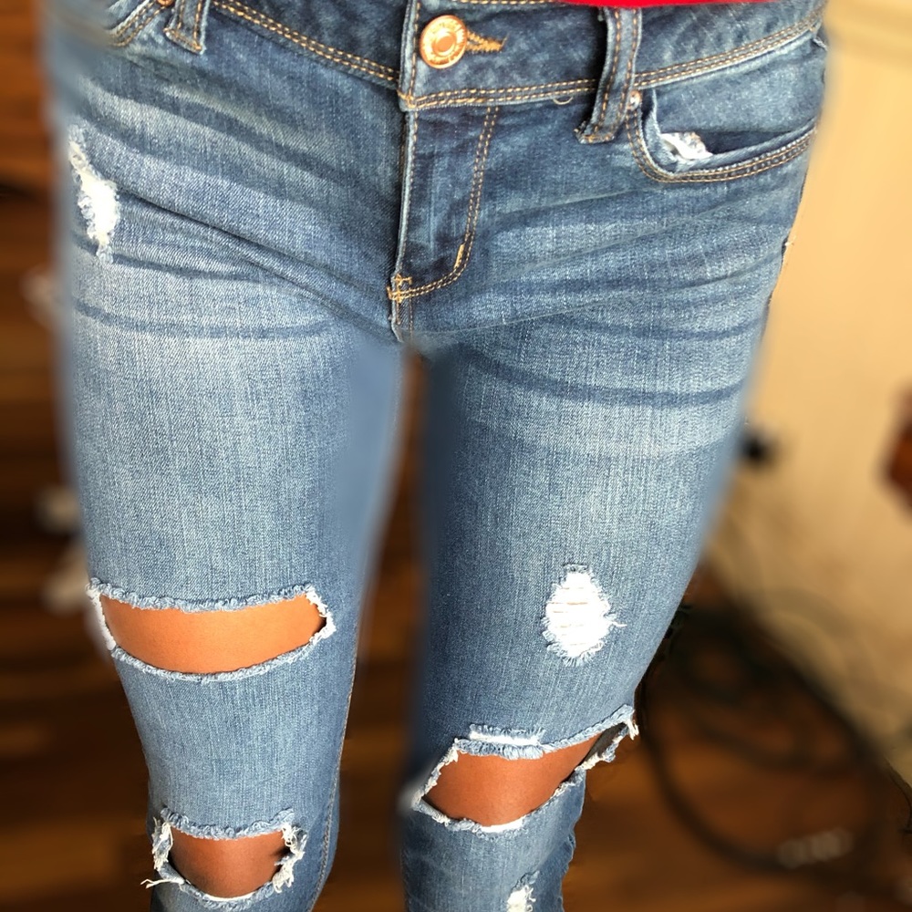 forever 21 ripped push up skinny jeans !